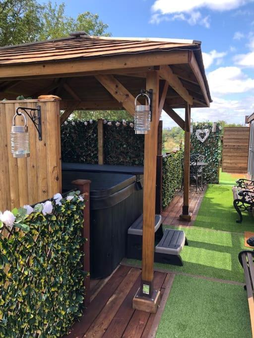 Holiday home Couple's With Hot Tub *