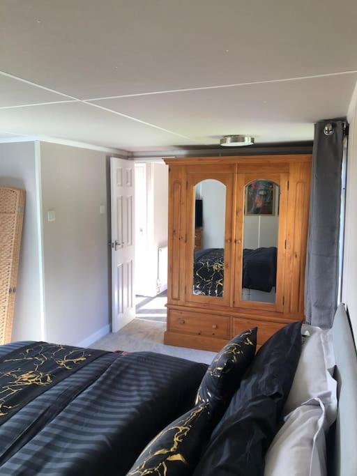 Couple's With Hot Tub Holiday home