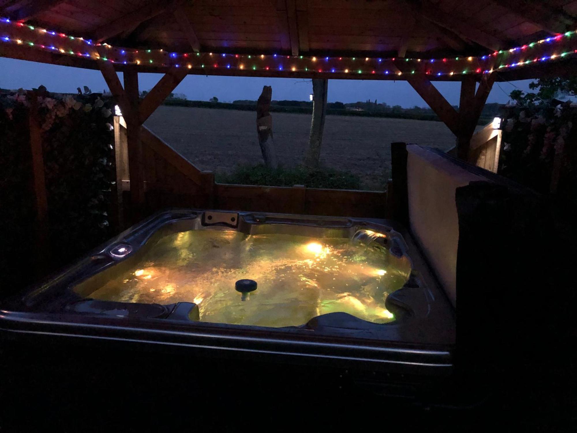 Holiday home Couple's With Hot Tub Upton (Lincolnshire)